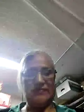 Snapshot of Edged_Hot69 chatting on December 5, 2:00 pm Edged Hot69 online show from December 5, 2:00 pm