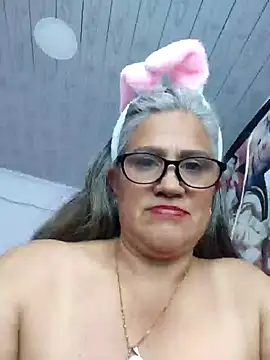 Snapshot of Edged_Hot69 chatting on December 28, 5:35 pm Edged Hot69 online show from December 28, 5:35 pm
