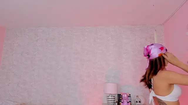 DahianaWalcott online show from March 19, 11:03 pm