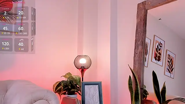 DahianaWalcott online show from September 17, 7:15 pm