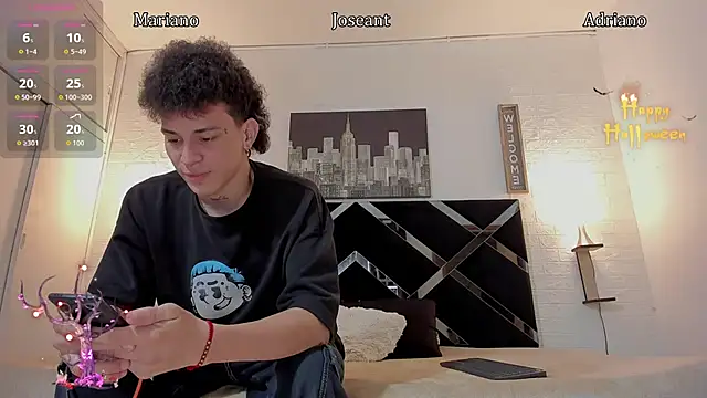 toyboys1 online show from October 22, 4:35 am