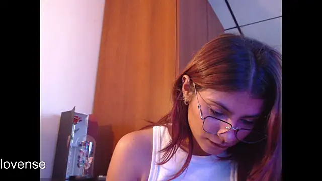 Snapshot of hanna_beili chatting on July 14, 6:13 pm hanna beili online show from July 14, 6:13 pm