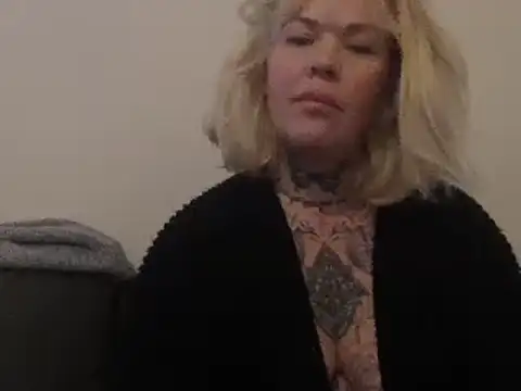 blondy40 online show from March 11, 10:42 pm