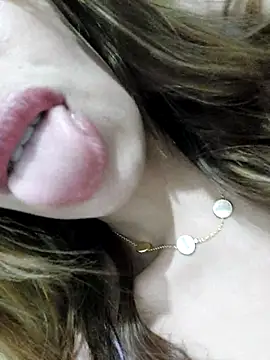 7alawa-44 online show from October 17, 6:54 pm