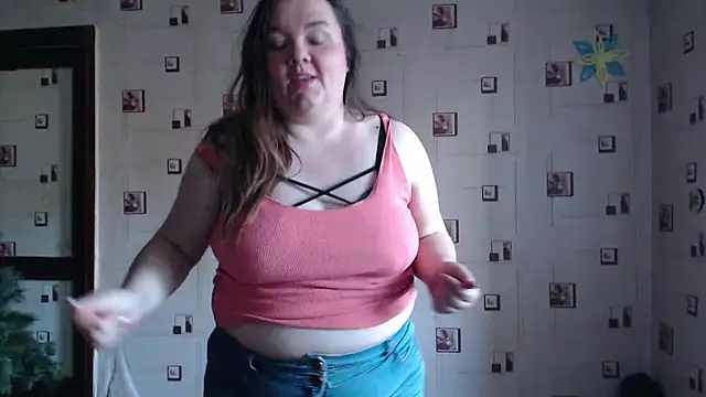 Snapshot of TasyaBigTTs chatting on January 22, 12:27 pm TasyaBigTTs online show from January 22, 12:27 pm