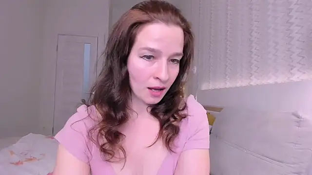 Snapshot of Clear_Angel chatting on February 21, 3:54 pm Clear Angel online show from February 21, 3:54 pm