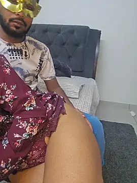 Snapshot of Awesomelusty chatting on February 5, 6:23 pm Awesomelusty online show from February 5, 6:23 pm