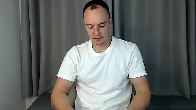 Snapshot of heilgarbest chatting on November 19, 10:04 am heilgarbest online show from November 19, 10:04 am