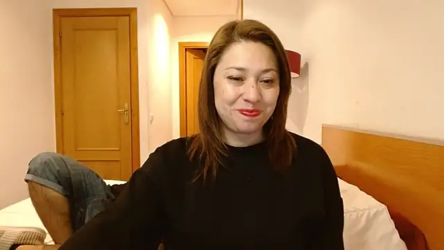 THIAGOEVA online show from March 10, 10:55 pm