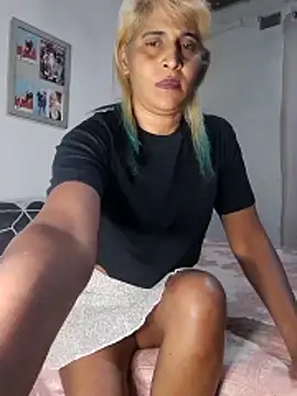 Goodgirlsue 77 online show from December 4, 4:05 pm