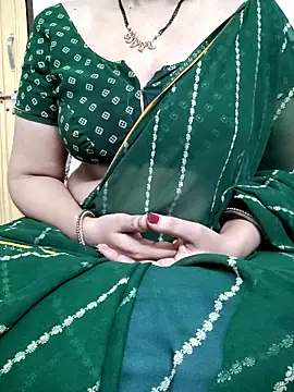 Snapshot of sunitha-3 chatting on March 3, 3:53 pm sunitha-3 online show from March 3, 3:53 pm