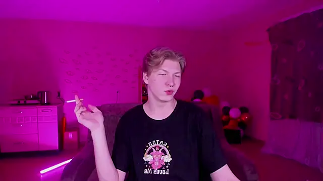 Snapshot of TheMikeSever chatting on January 16, 8:46 pm TheMikeSever online show from January 16, 8:46 pm