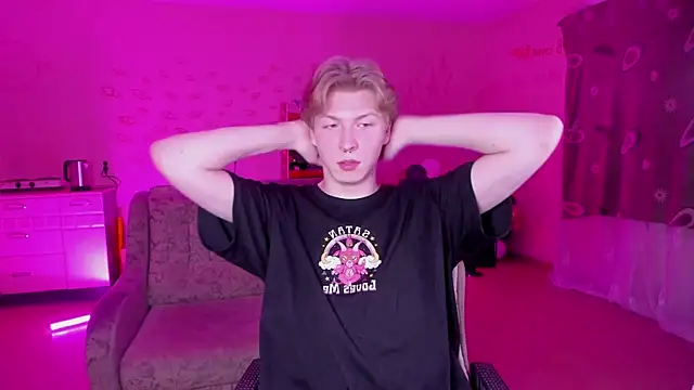 Snapshot of TheMikeSever chatting on January 21, 6:12 pm TheMikeSever online show from January 21, 6:12 pm