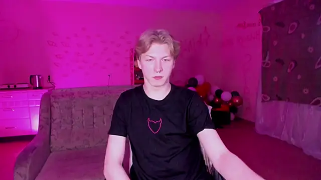 Snapshot of TheMikeSever chatting on January 22, 6:20 pm TheMikeSever online show from January 22, 6:20 pm