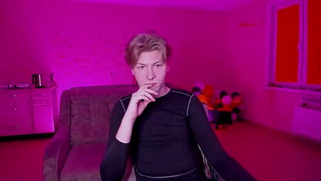 Snapshot of TheMikeSever chatting on February 3, 10:54 pm TheMikeSever online show from February 3, 10:54 pm