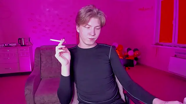 Snapshot of TheMikeSever chatting on February 4, 5:01 pm TheMikeSever online show from February 4, 5:01 pm