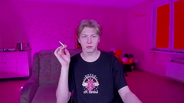 Snapshot of TheMikeSever chatting on February 7, 4:56 pm TheMikeSever online show from February 7, 4:56 pm