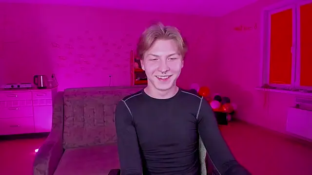 Snapshot of TheMikeSever chatting on February 8, 11:13 pm TheMikeSever online show from February 8, 11:13 pm