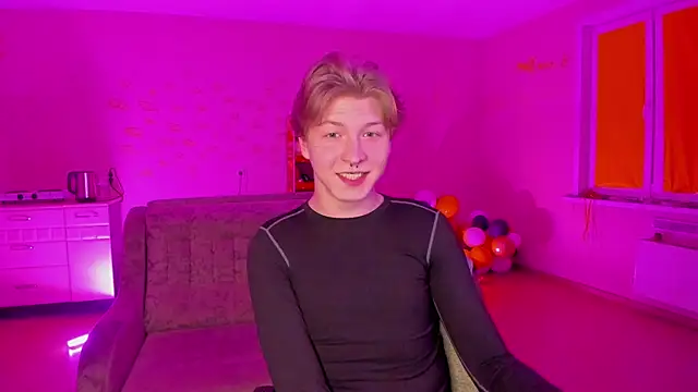 Snapshot of TheMikeSever chatting on February 10, 4:58 pm TheMikeSever online show from February 10, 4:58 pm