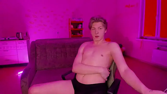 Snapshot of TheMikeSever chatting on February 10, 8:00 pm TheMikeSever online show from February 10, 8:00 pm