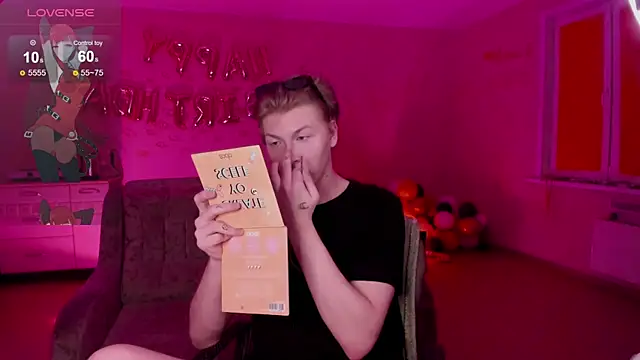 Snapshot of TheMikeSever chatting on February 22, 5:13 pm TheMikeSever online show from February 22, 5:13 pm