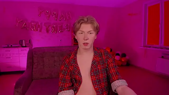 Snapshot of TheMikeSever chatting on February 22, 8:20 pm TheMikeSever online show from February 22, 8:20 pm