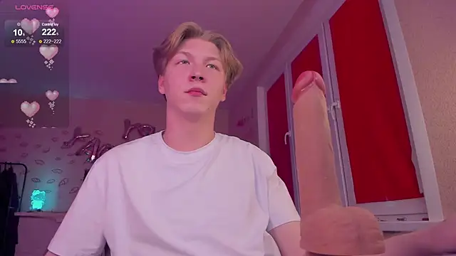 Snapshot of TheMikeSever chatting on September 15, 5:24 pm TheMikeSever online show from September 15, 5:24 pm