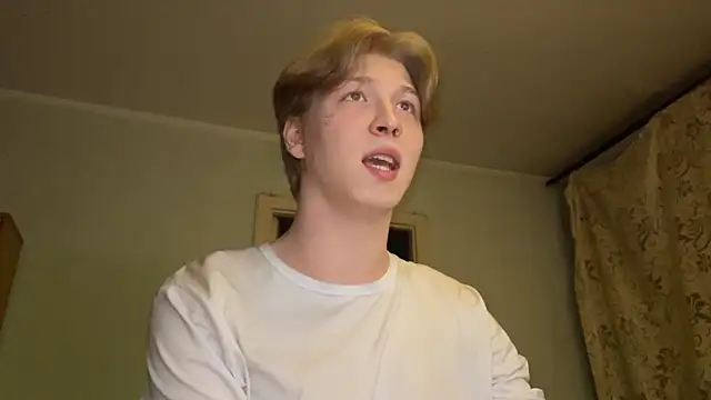 Snapshot of TheMikeSever chatting on September 25, 6:00 pm TheMikeSever online show from September 25, 6:00 pm