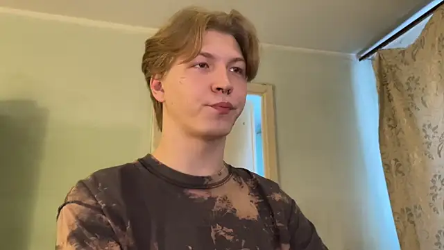 Snapshot of TheMikeSever chatting on September 30, 2:16 am TheMikeSever online show from September 30, 2:16 am