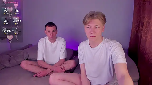 Snapshot of TheMikeSever chatting on October 30, 9:44 am TheMikeSever online show from October 30, 9:44 am