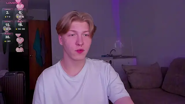 Snapshot of TheMikeSever chatting on November 21, 2:54 am TheMikeSever online show from November 21, 2:54 am