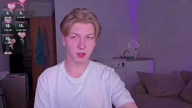 Snapshot of TheMikeSever chatting on November 23, 1:49 am TheMikeSever online show from November 23, 1:49 am