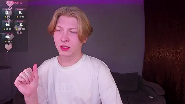 Snapshot of TheMikeSever chatting on February 27, 6:08 pm TheMikeSever online show from February 27, 6:08 pm