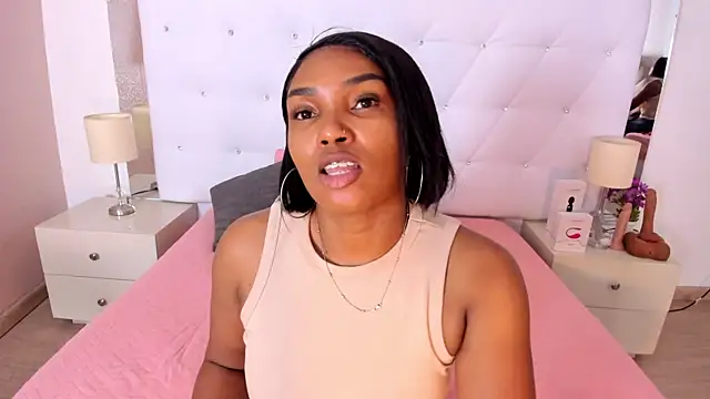 Isla Scott online show from January 9, 11:24 am