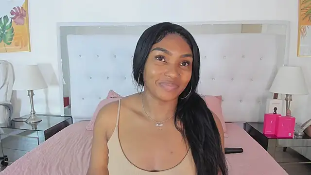 Snapshot of Isla_Scott chatting on April 23, 11:31 am Isla Scott online show from April 23, 11:31 am