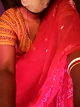 Snapshot of Greenchilli17 chatting on February 25, 5:41 am Greenchilli17 online show from February 25, 5:41 am