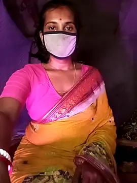 Snapshot of Greenchilli17 chatting on February 27, 6:42 pm Greenchilli17 online show from February 27, 6:42 pm