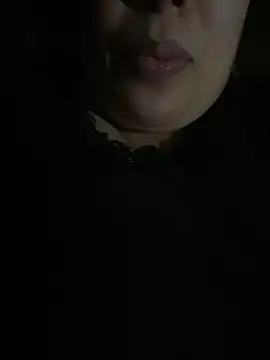 Snapshot of Samarr_9and chatting on December 13, 5:16 am Samarr 9and online show from December 13, 5:16 am