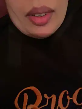 Snapshot of Samarr_9and chatting on January 4, 1:53 pm Samarr 9and online show from January 4, 1:53 pm