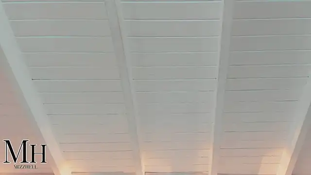 MizzHell online show from March 31, 3:52 am