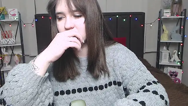 LauraHlot online show from February 9, 9:06 pm