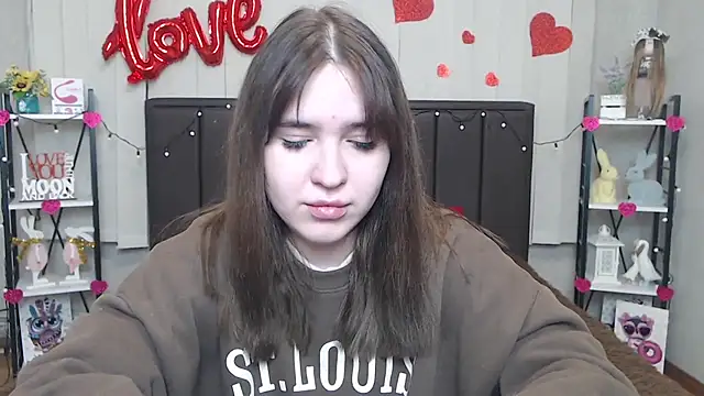 LauraHlot online show from February 14, 4:15 am