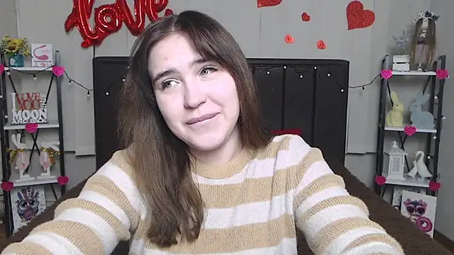 LauraHlot online show from February 16, 9:27 pm