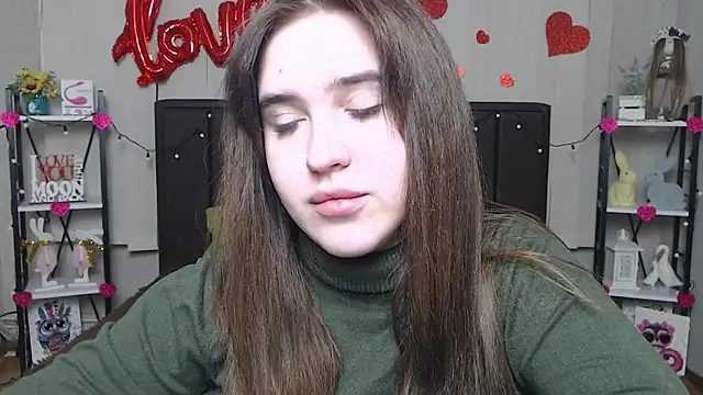 LauraHlot online show from February 21, 5:02 am