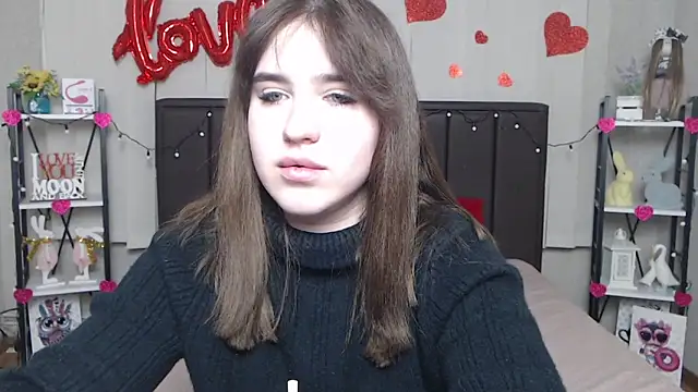 LauraHlot online show from February 24, 12:30 am