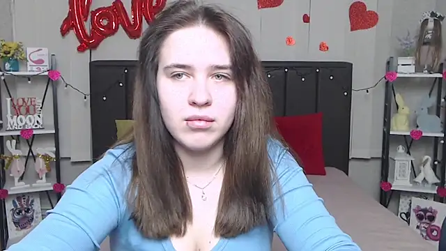 LauraHlot online show from March 9, 6:11 pm