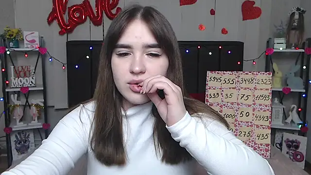 LauraHlot online show from March 17, 9:34 pm