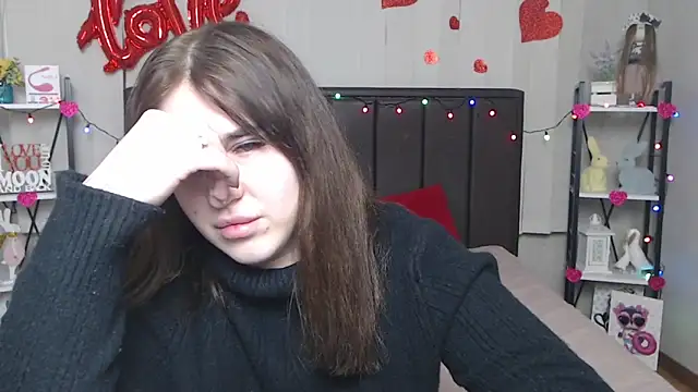 LauraHlot online show from March 22, 3:53 pm