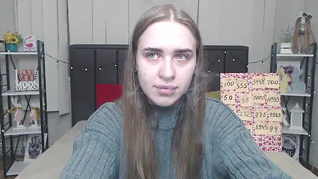 LauraHlot online show from October 9, 5:38 am