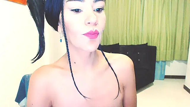 Stephanie520 online show from January 17, 8:24 am